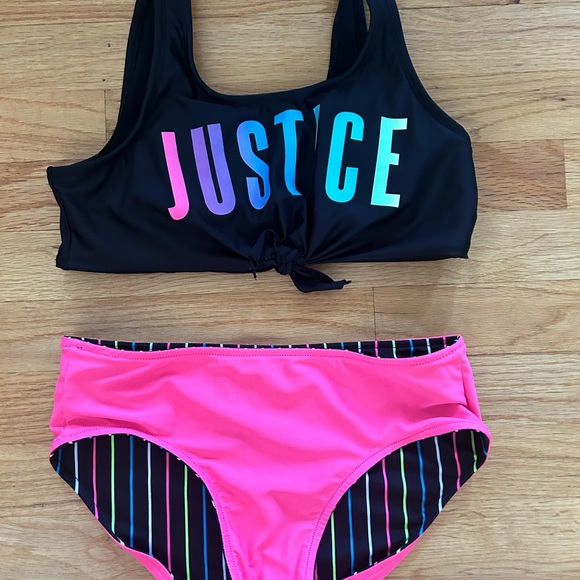 Bathing suit - Picture 2 of 4